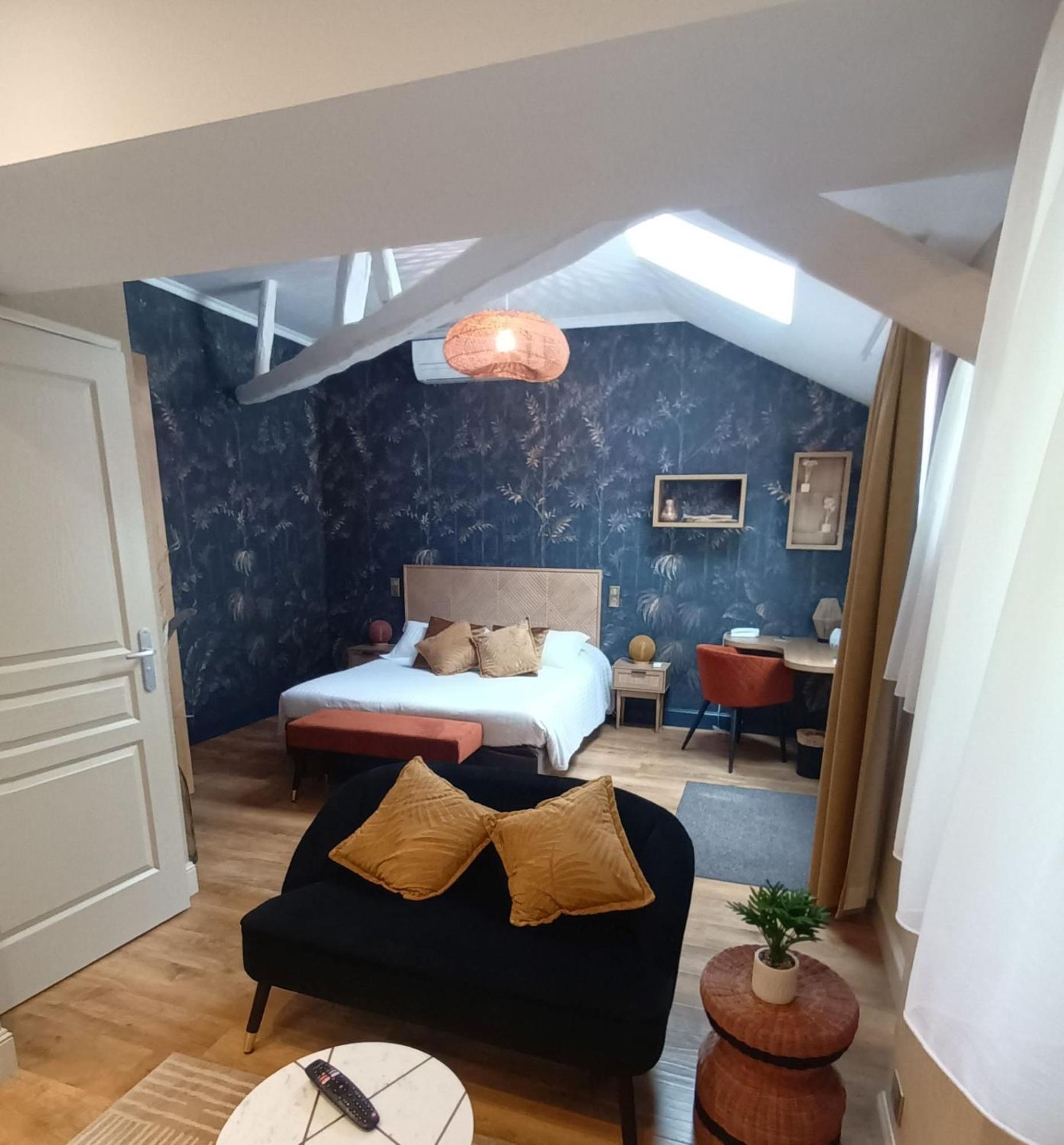 Logis Hotel La Breche - Restaurant Berthelot Amboise Exteriér fotografie