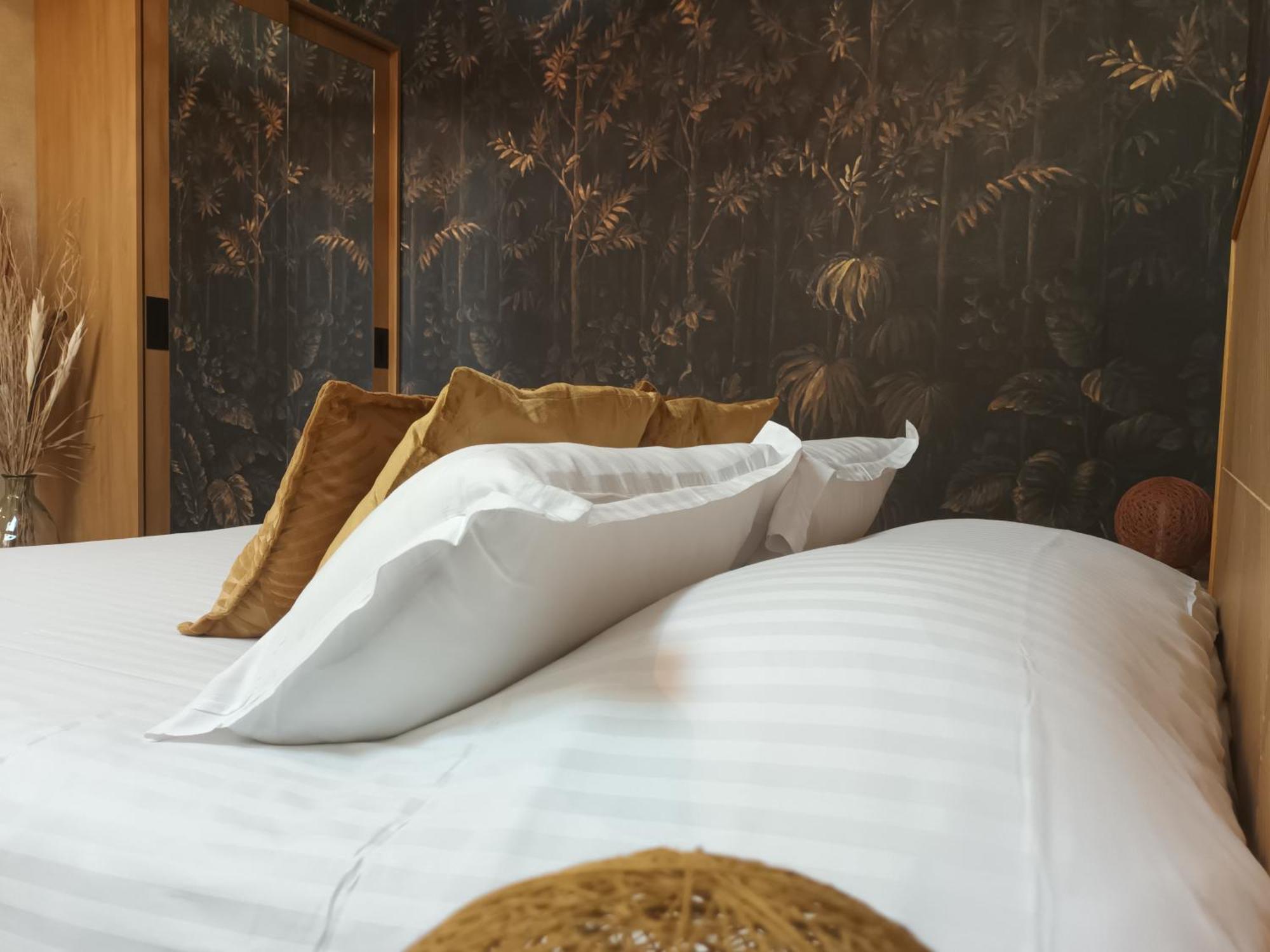 Logis Hotel La Breche - Restaurant Berthelot Amboise Exteriér fotografie