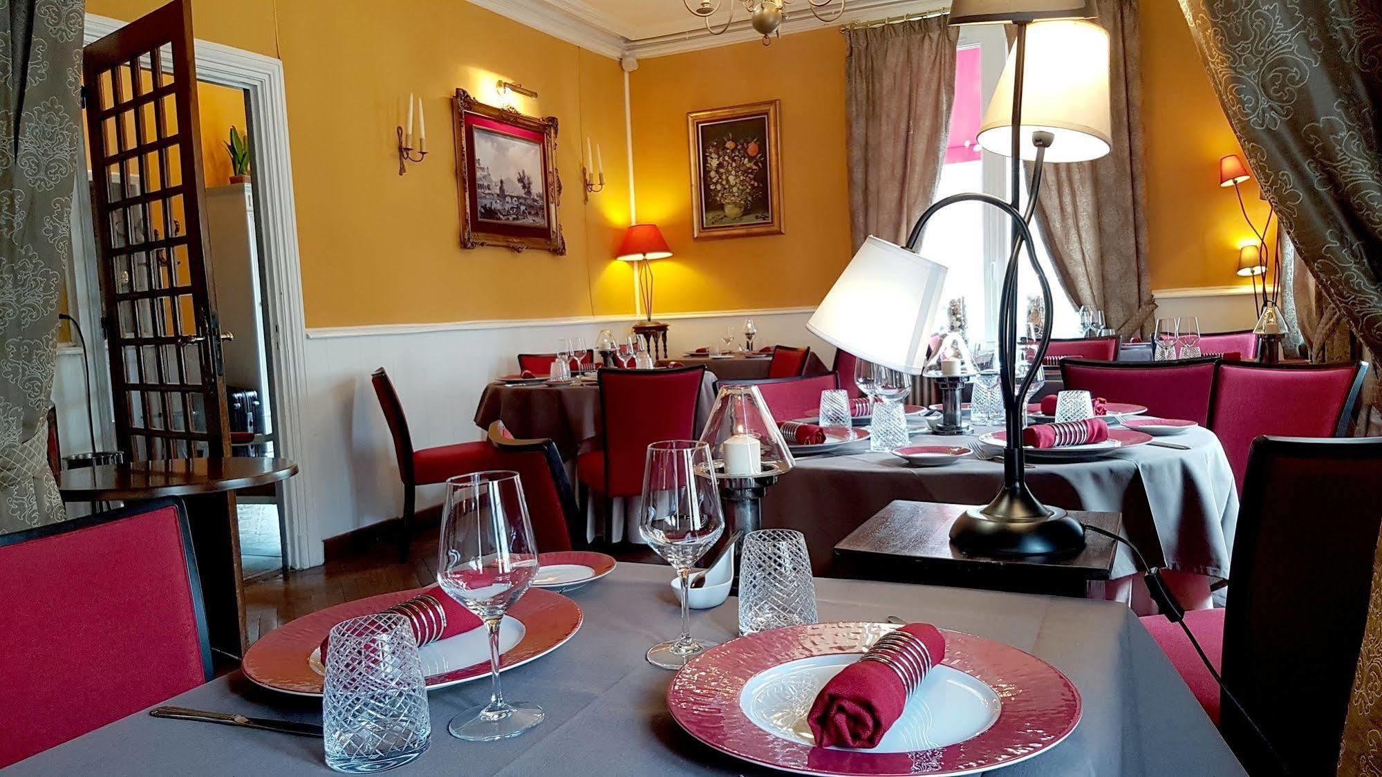 Logis Hotel La Breche - Restaurant Berthelot Amboise Exteriér fotografie