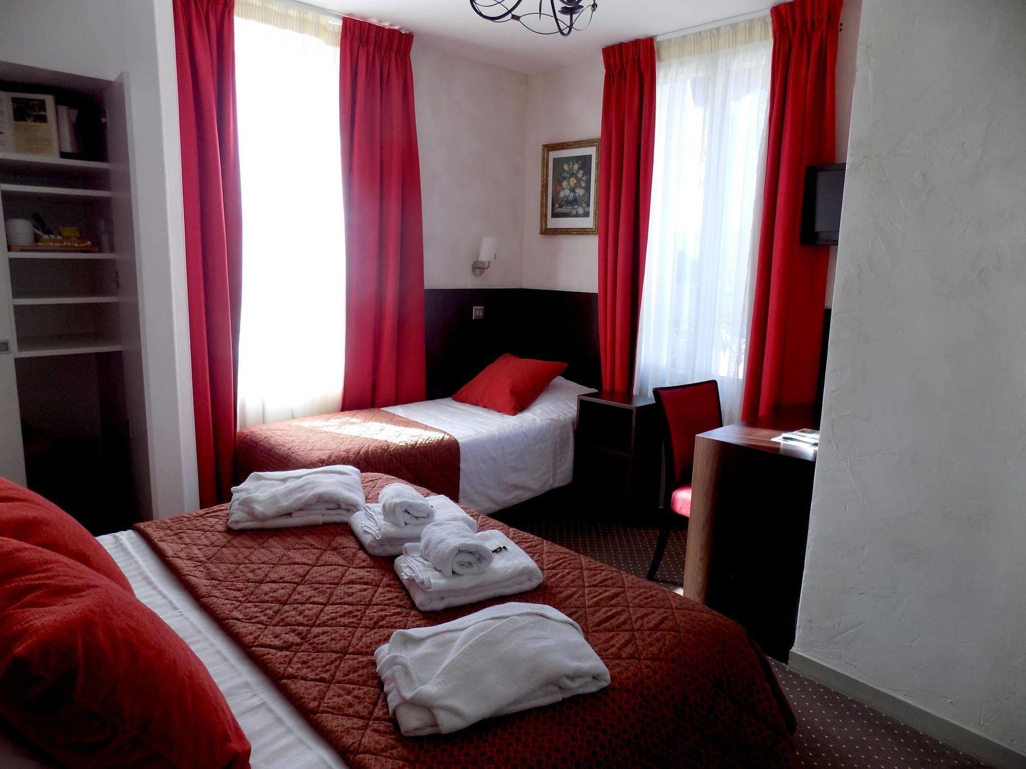 Logis Hotel La Breche - Restaurant Berthelot Amboise Exteriér fotografie